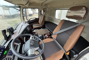 HINO 700 (20т) 6×2 РЕФРИЖЕРАТОР ХОУ THERMO KING T-1080